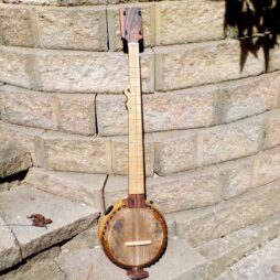Banjo #533 "Earthtone" fretted 5 string Gourdie