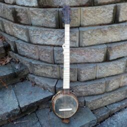 Banjo #541 Naked Maple fretted 5 string Goudie
