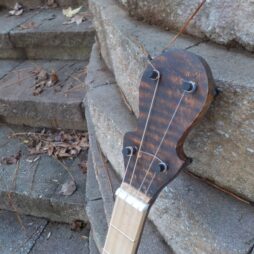 Banjo #541 Naked Maple fretted 5 string Goudie - Image 3