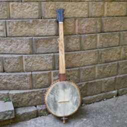 Banjo 565 "Big Hollow" 5 string fretless Gourdie